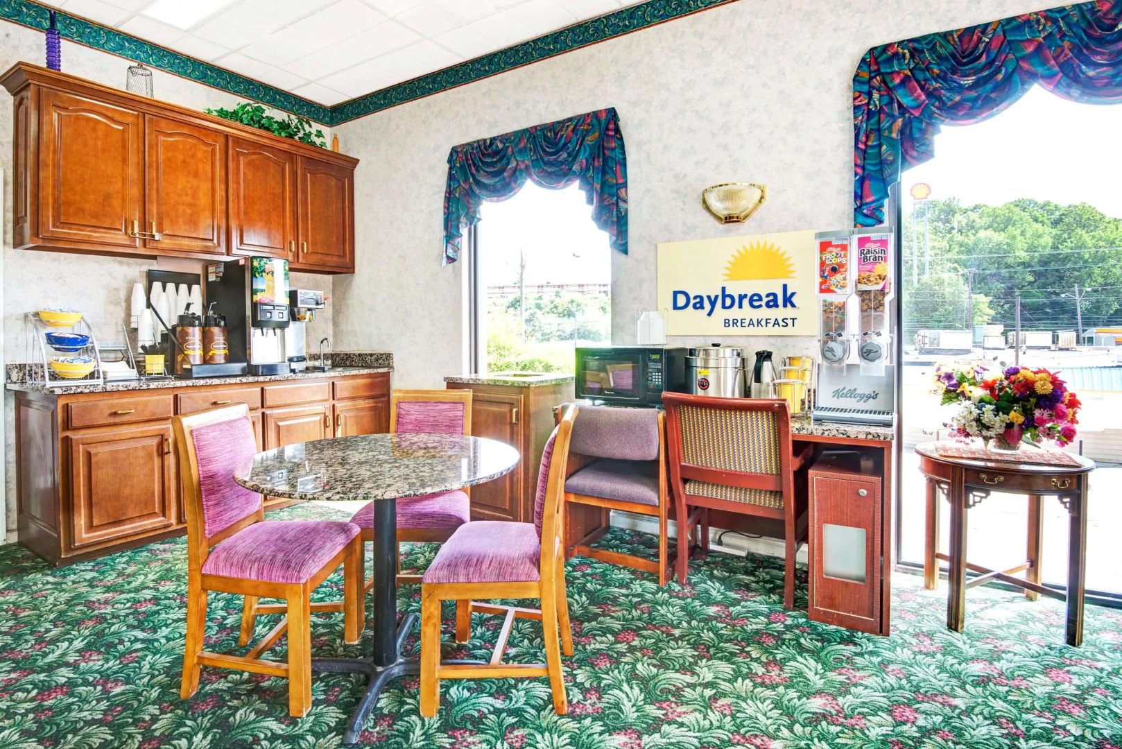 Foto - Super 8 by Wyndham Nashville Near Downtown / I-40