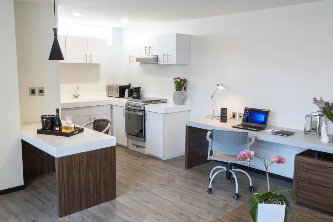 Photo - FlowSuites WTC