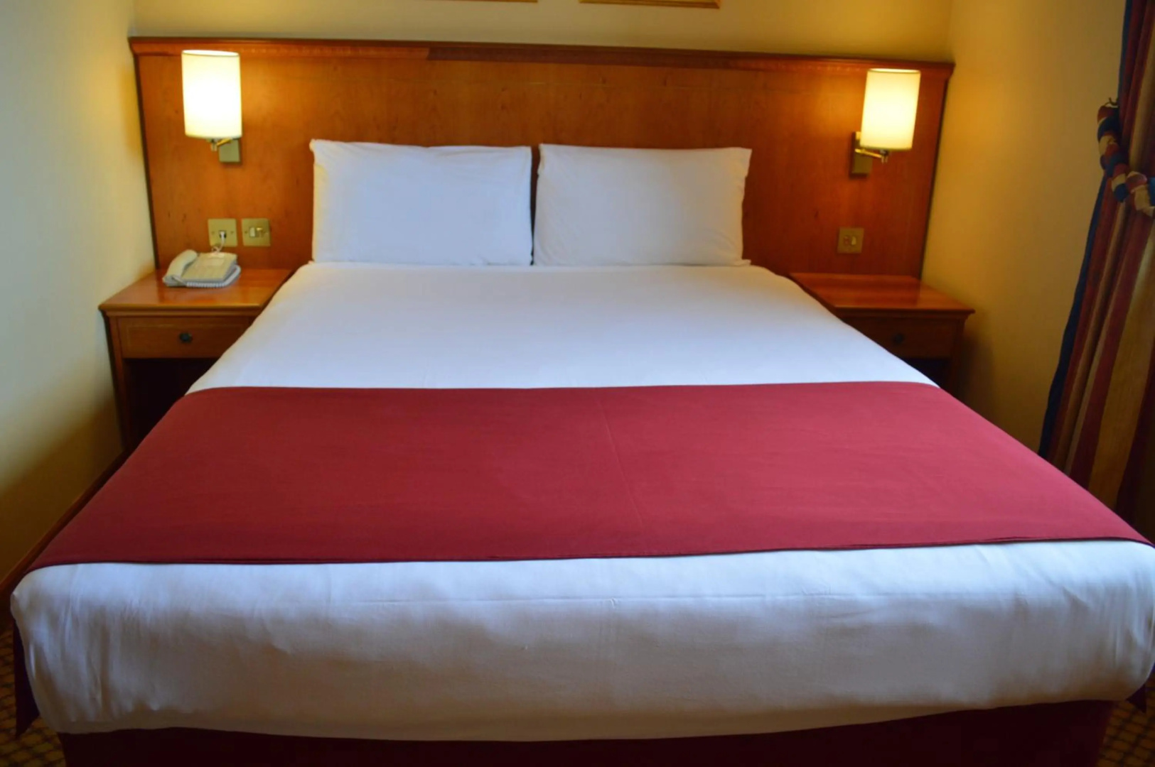 Photo - Savera Hotel South Ruislip