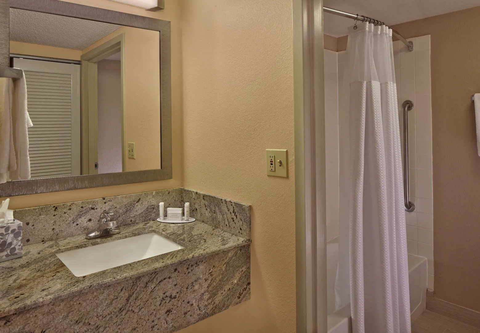 Foto - Courtyard by Marriott Orlando East/UCF Area