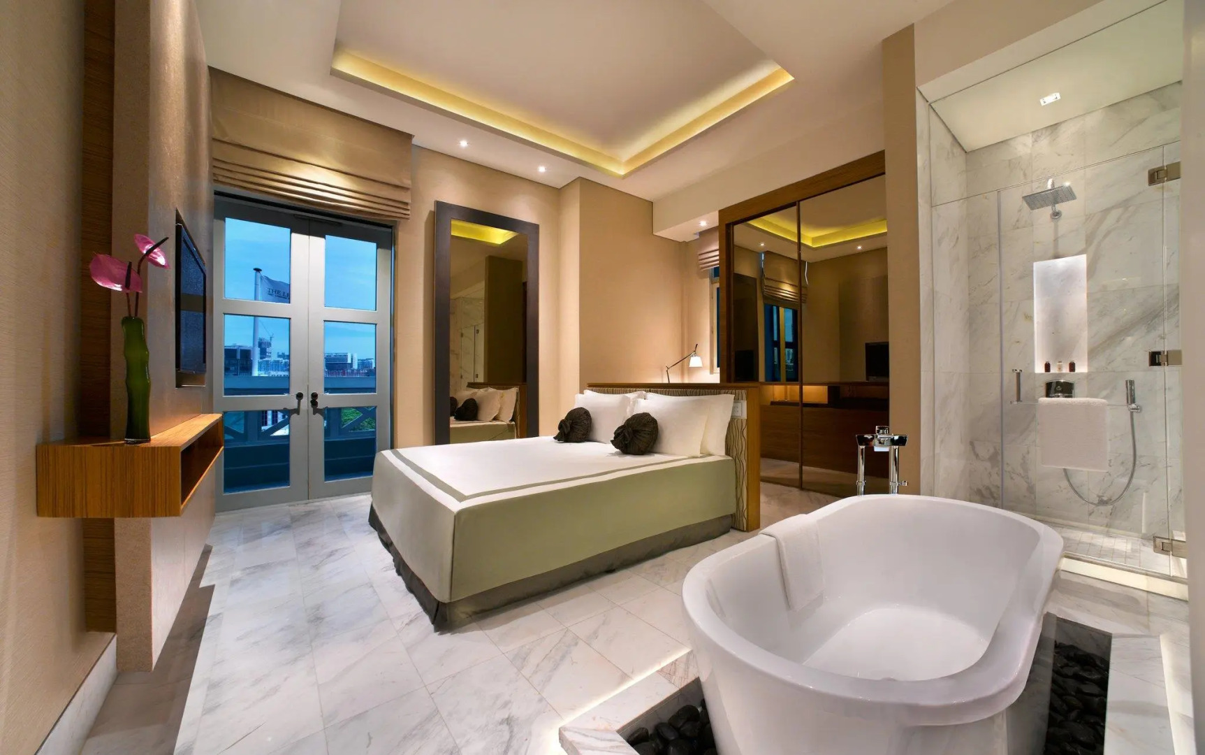 Photo - METT Singapore