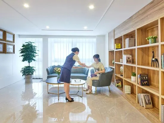 Vienna 3 Best Hotel (Chongqing Jiangbei Airport Sunac Central Plaza)