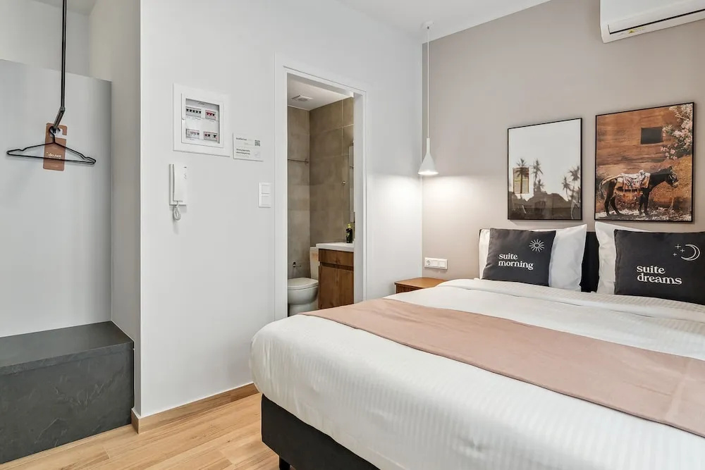 Photo - Limehome Athens Solonos City Center