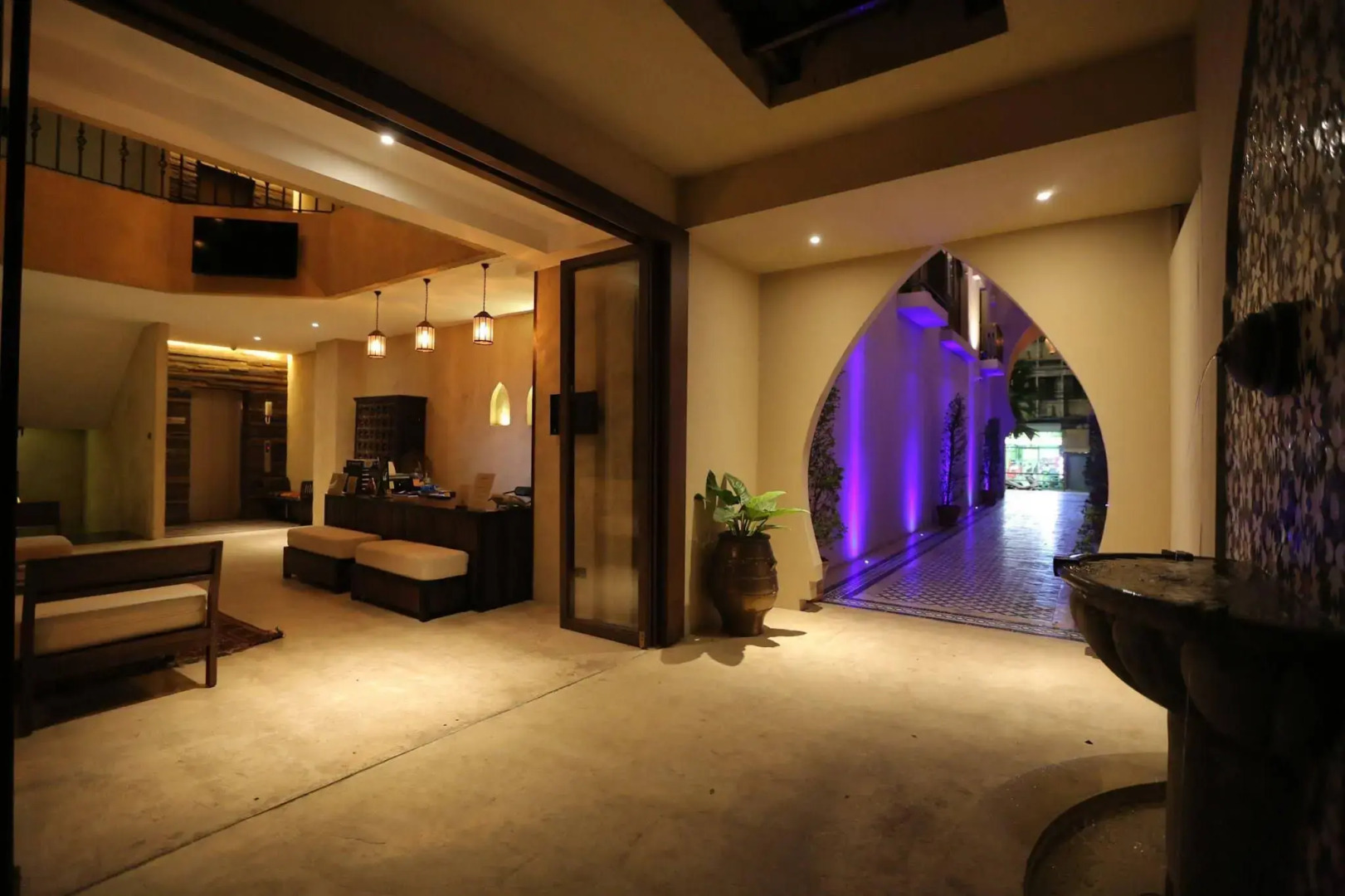 Photo - Dewan Bangkok