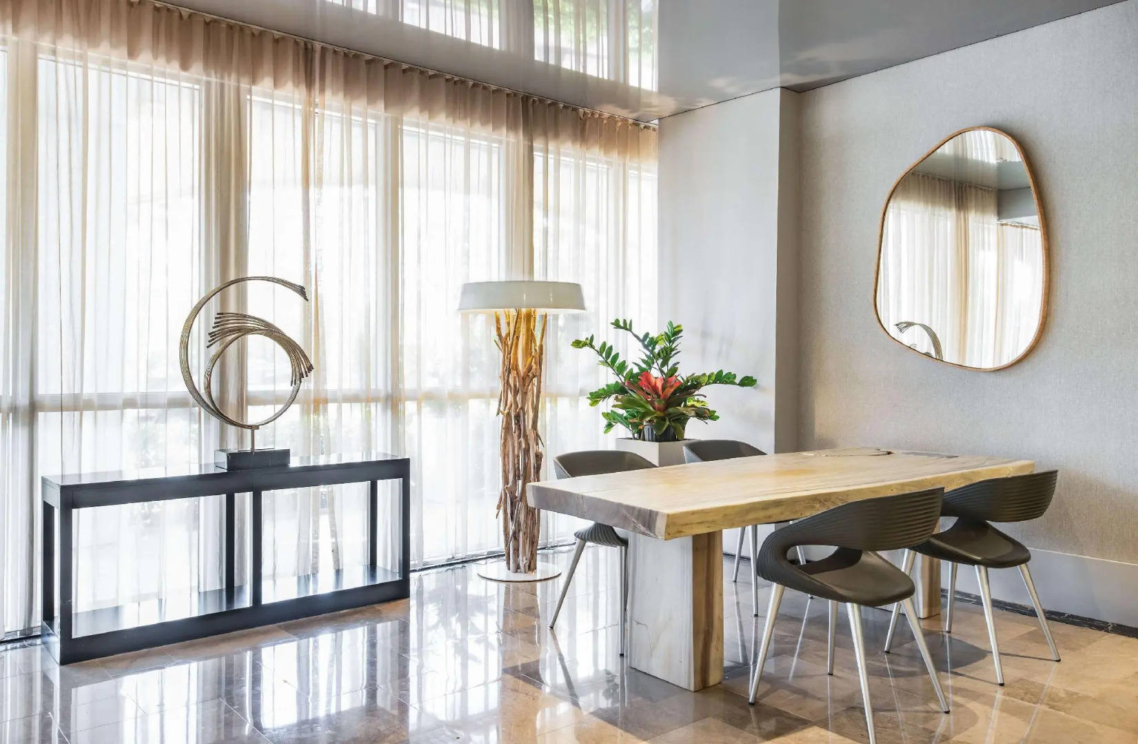 Photo - Hilton Bentley Miami South Beach