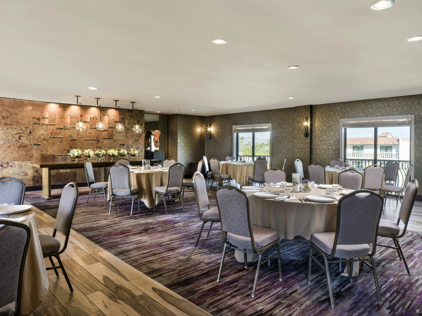 Photo - Embassy Suites by Hilton Scottsdale Resort