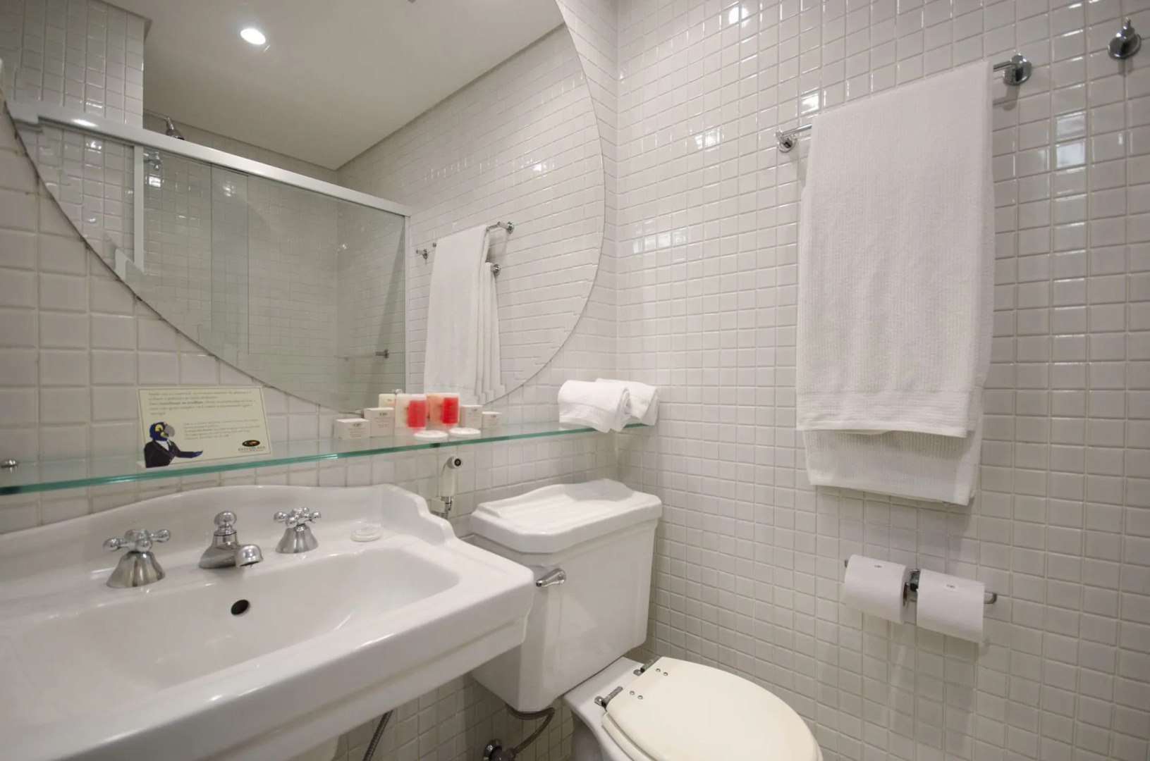 Foto - Estanplaza Funchal Faria Lima