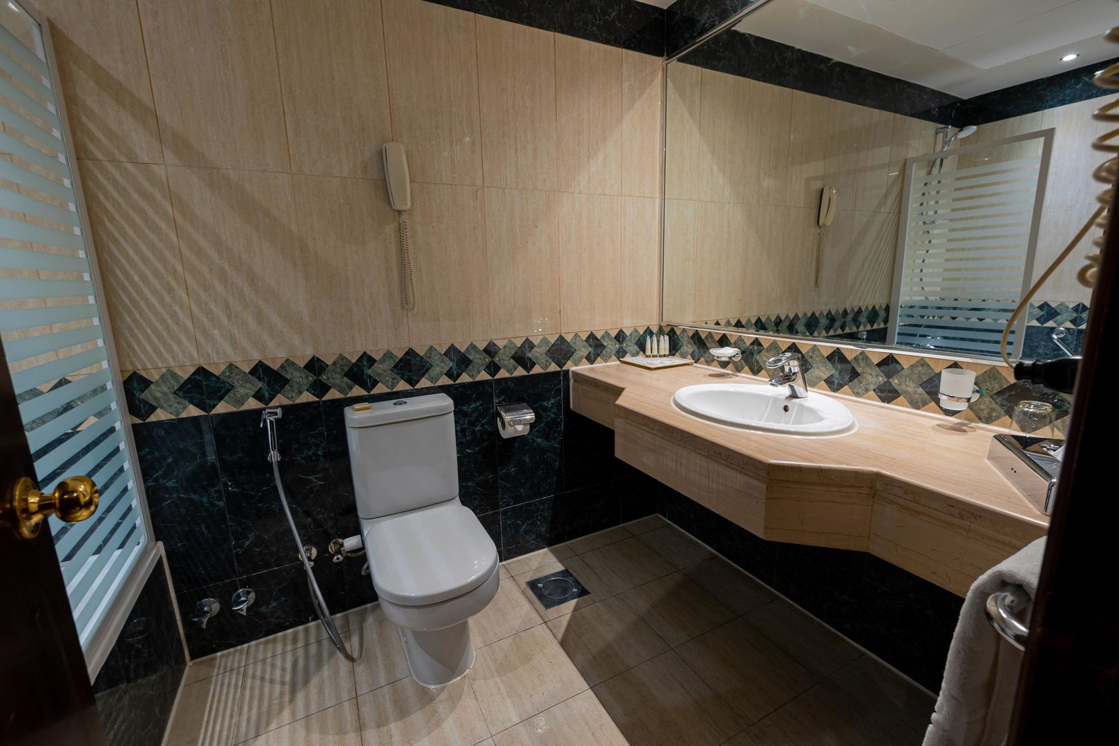 Photo - Triumph Plaza Hotel
