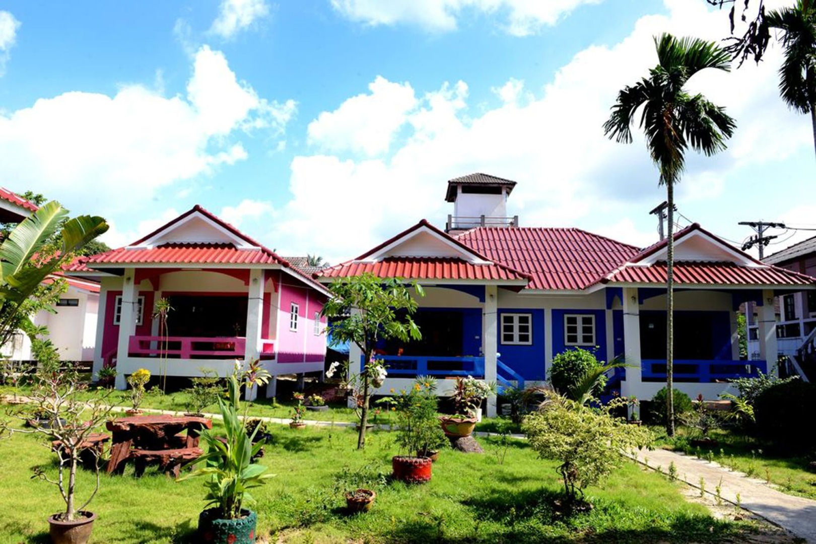 New Sunrise Village Maenam Beach