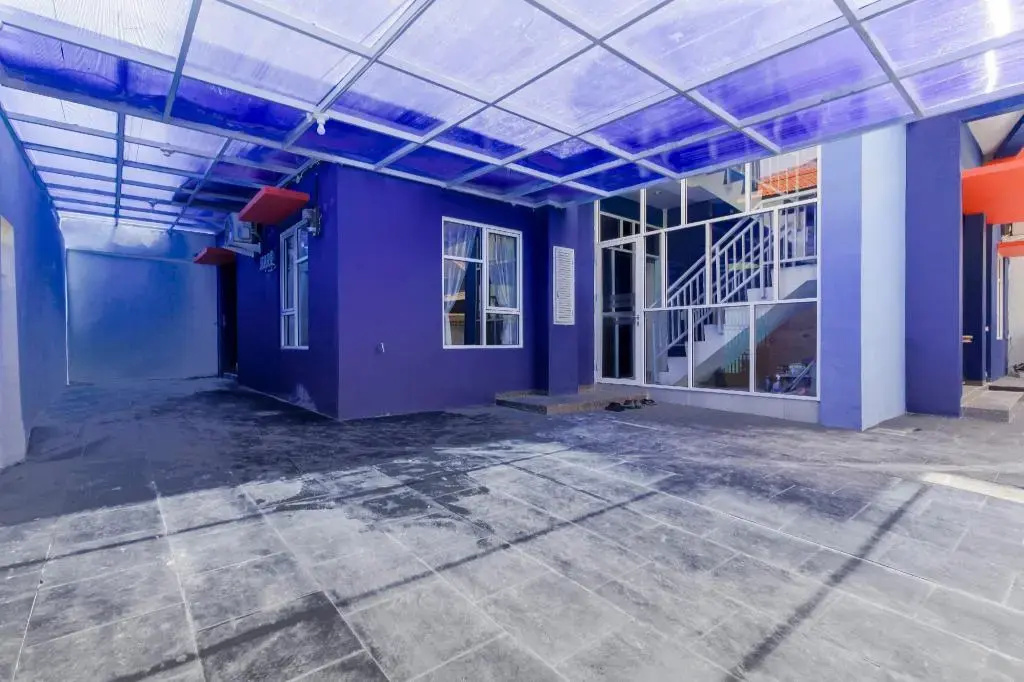 Foto - RedDoorz Syariah near Metropolitan Mall Bekasi
