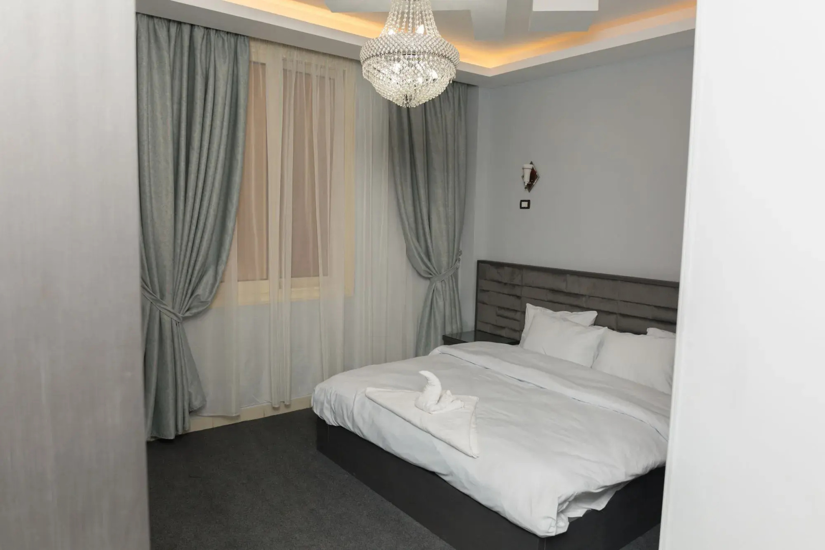 Photo - Capital Hotel