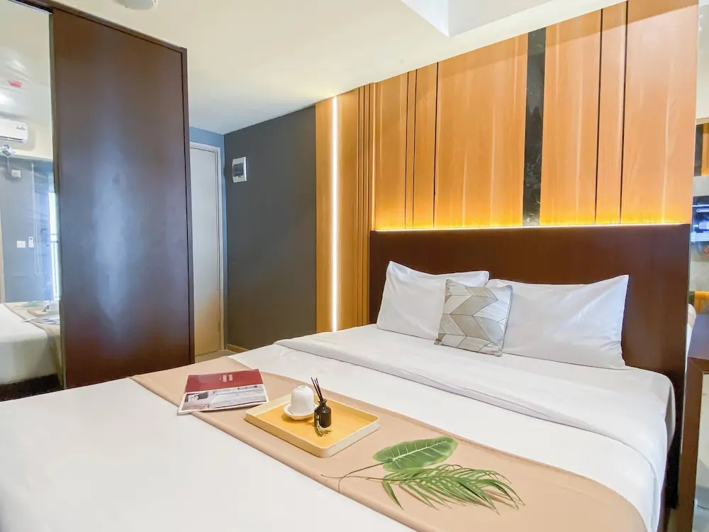 Chic And Cozy Studio At Meikarta Apartment