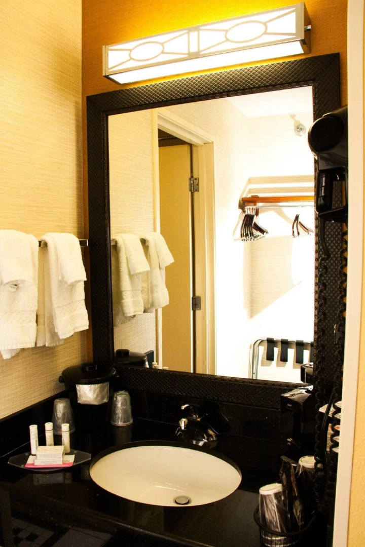 Photo - Spark by Hilton Springfield Southwest