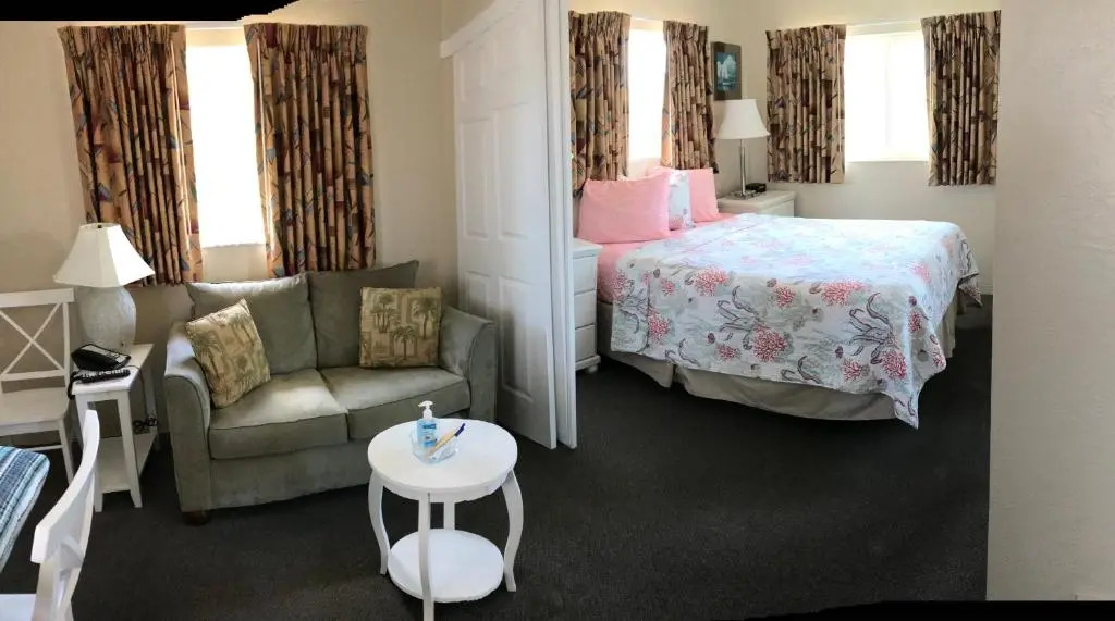 Foto - Carlton House Motel and Suites