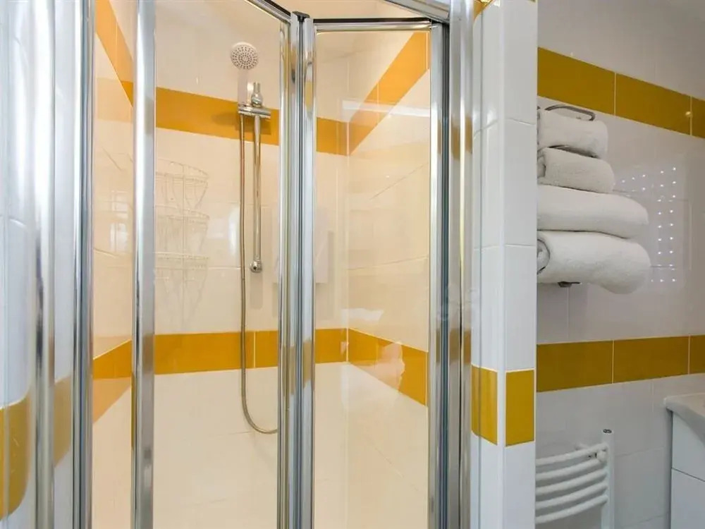 Photo - Kenley Hotel