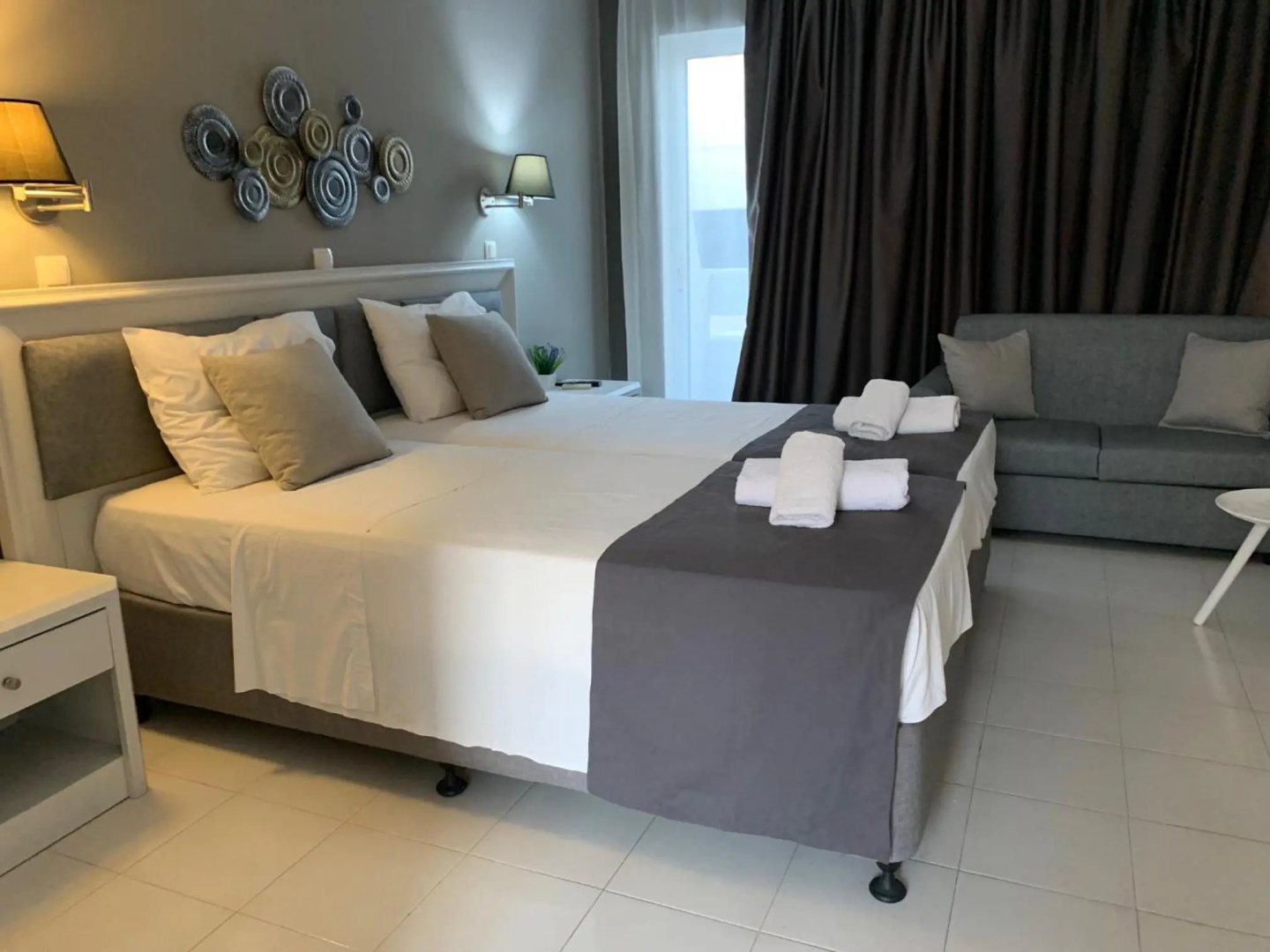 Photo - Alkyonides Hotel