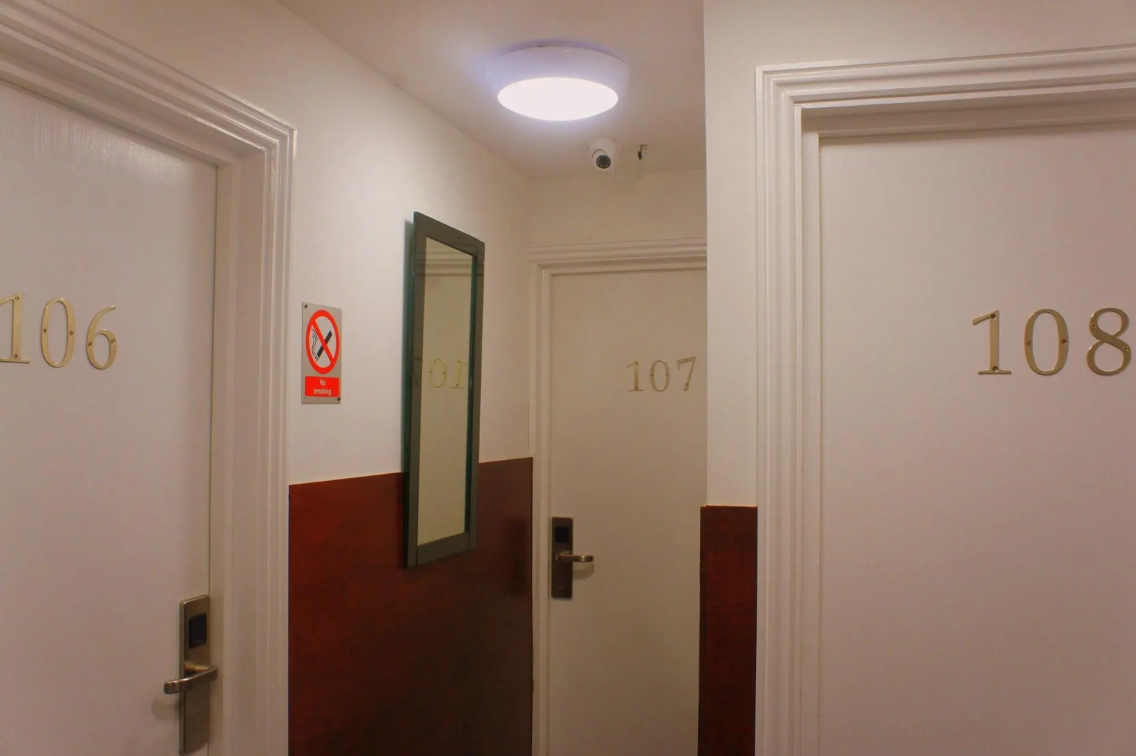 Photo - Plaza London Hotel