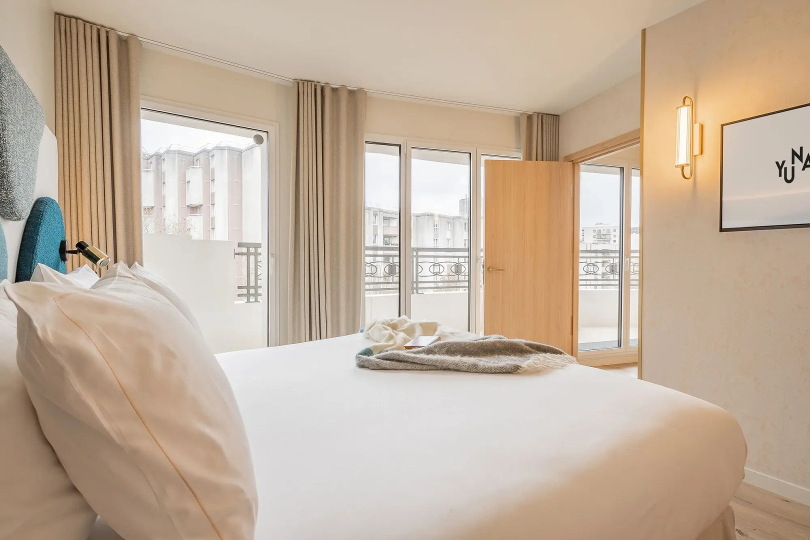 Photo - Yuna Porte-Maillot - ApartHotel