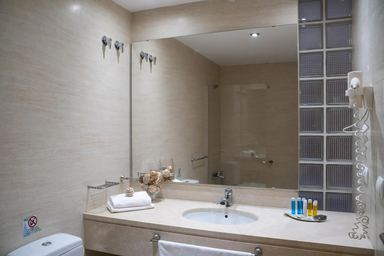 Photo - Hotel Neptuno by ON Hotels Group