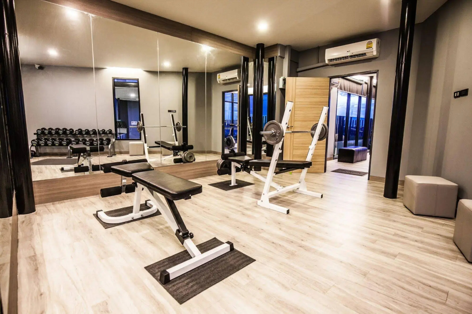 Foto - De Botan Srinakarin Hotel & Residence