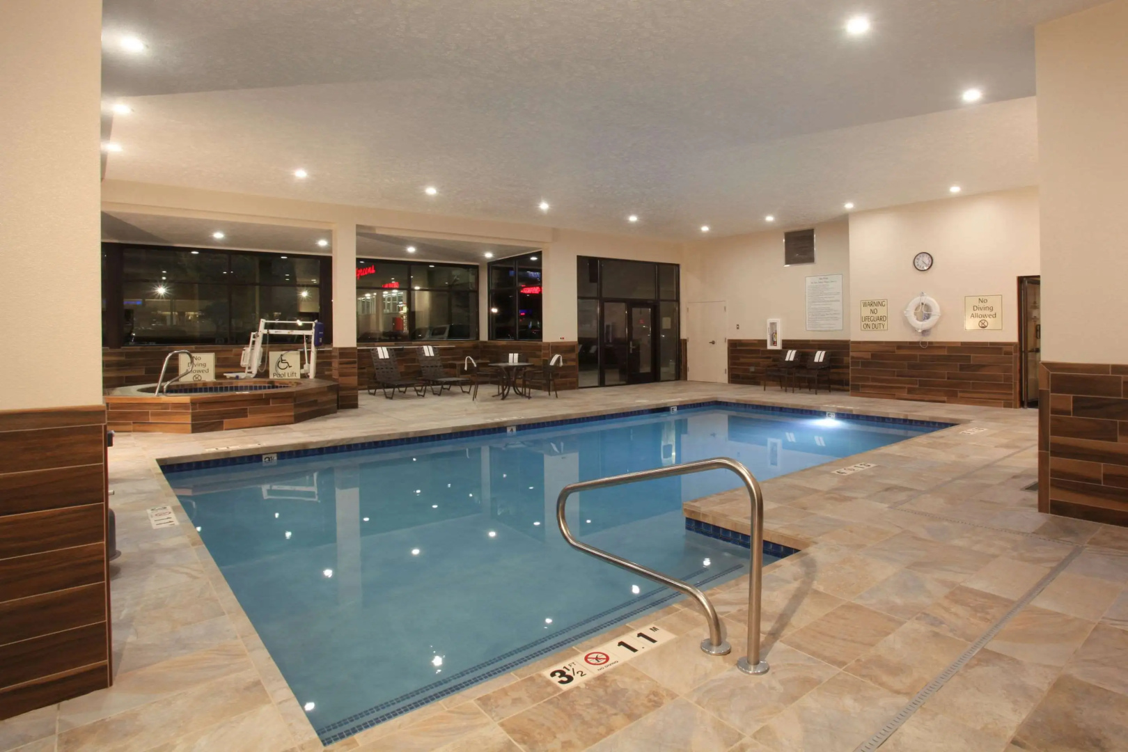 Foto - Quality Inn Oakwood