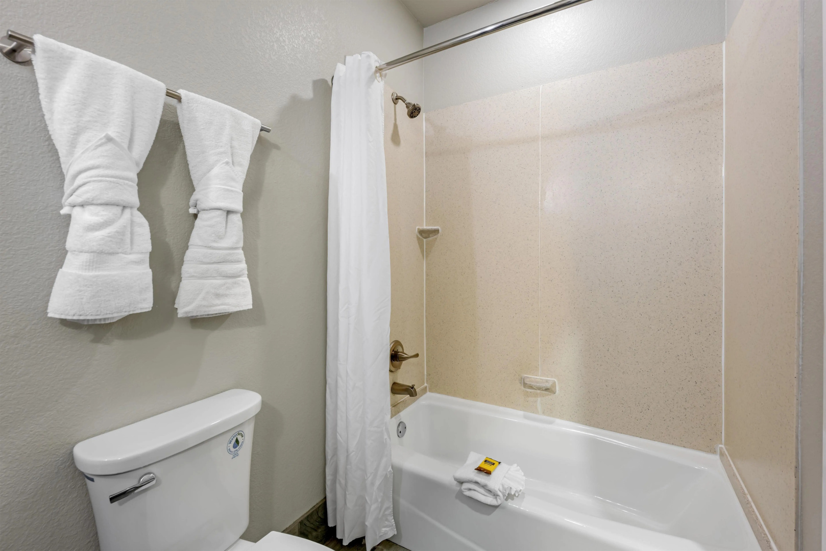 Foto - Best Western Plus Austin Airport Inn & Suites