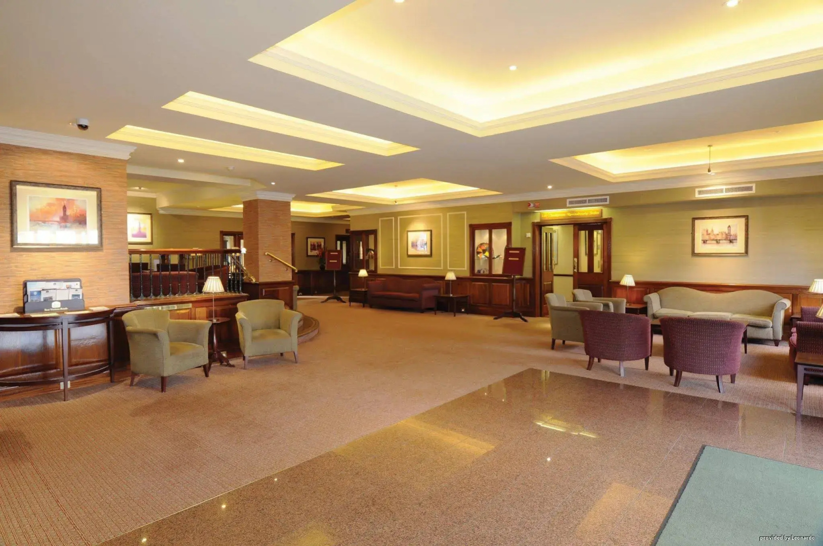 Foto - Bromley Court Hotel London