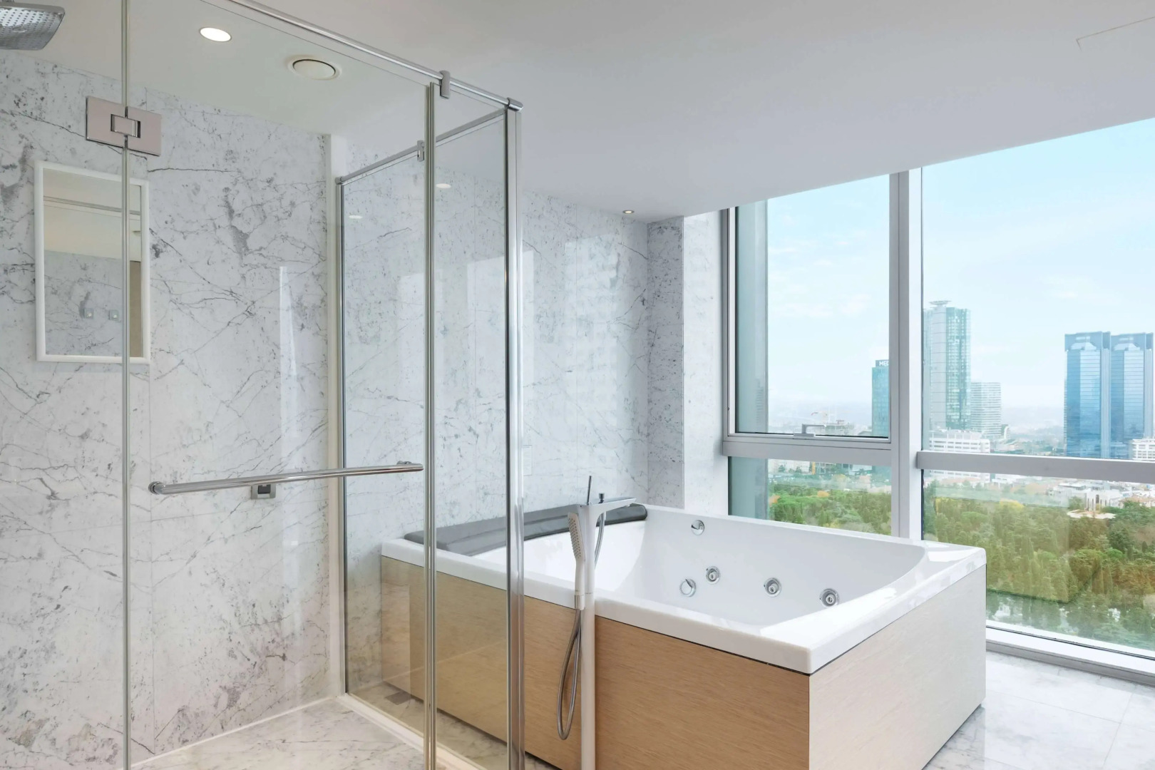 Photo - Wyndham Grand Istanbul Levent Hotel & Conference Center