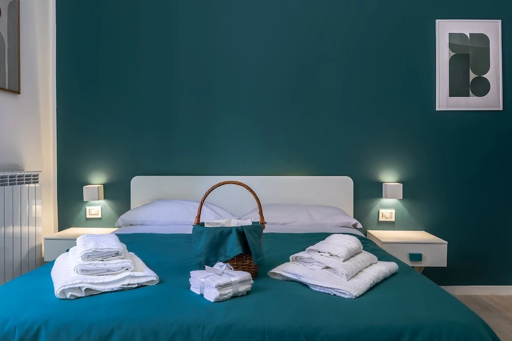 Photo - Rua de Mar Chiatamone