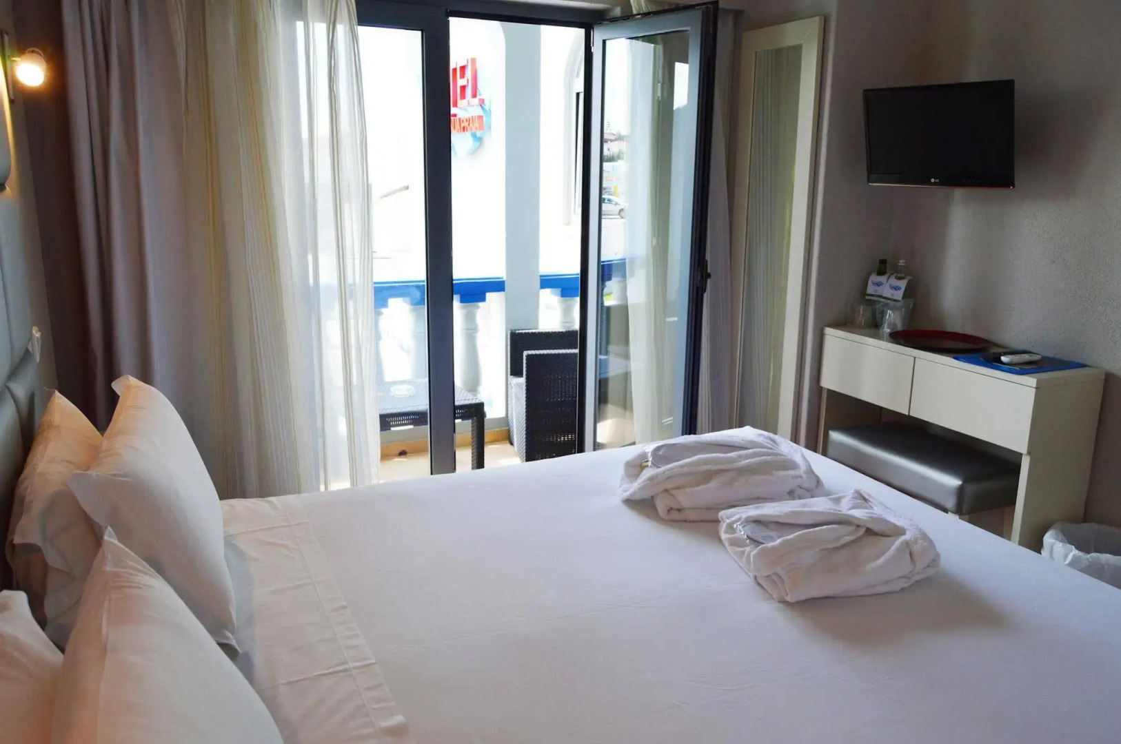 Photo - Hotel Santa Eulália Bay