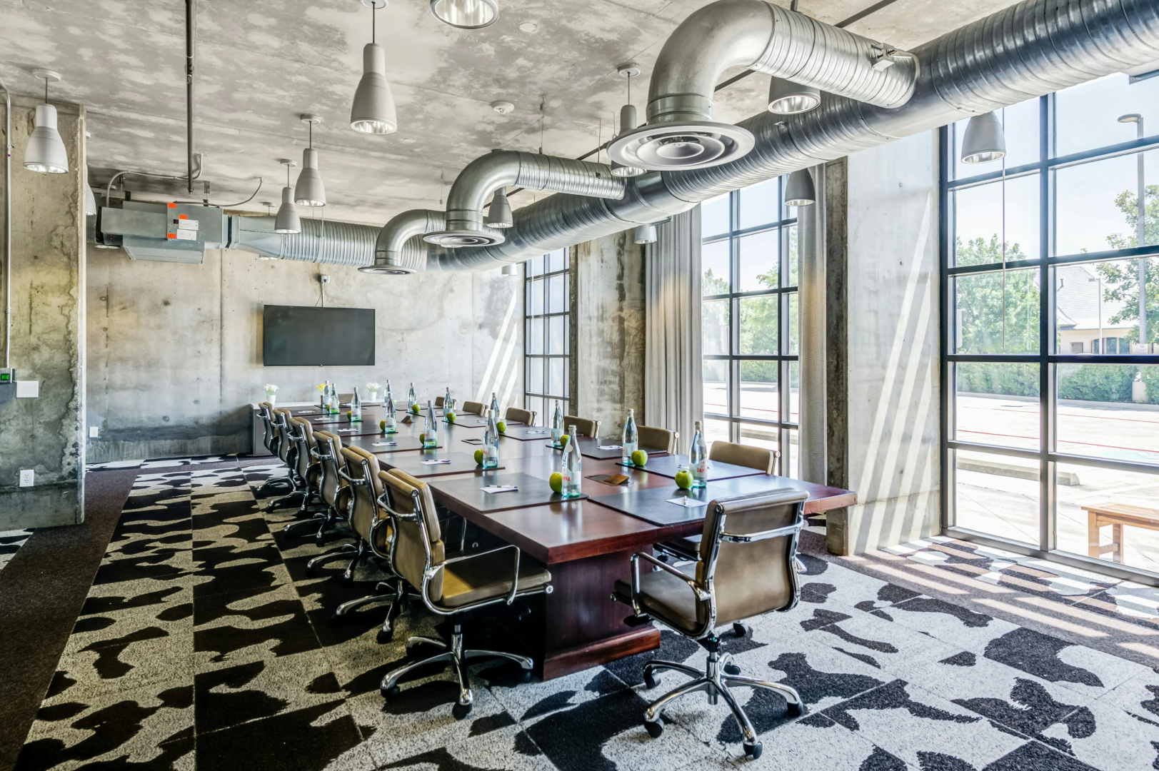 Photo - NYLO Las Colinas Hotel, Tapestry Collection by Hilton