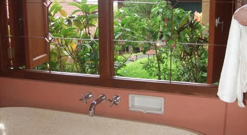 Photo - Strawberry Hill Hotel & Restaurant