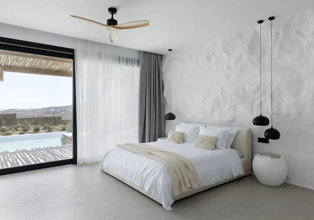 Photo - WhiteArt Suites