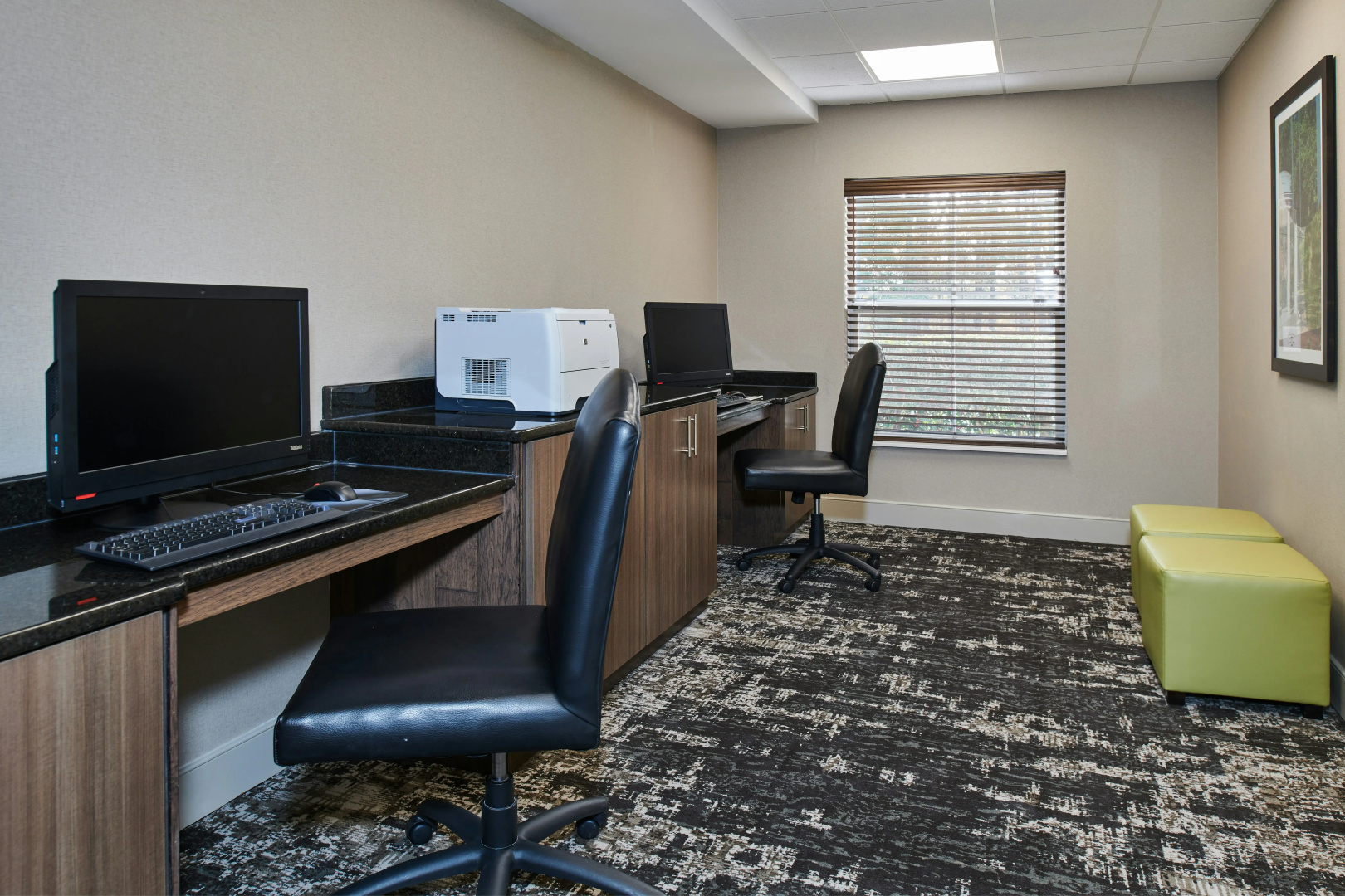 Photo - Hampton Inn & Suites Chapel Hill/Durham, Area