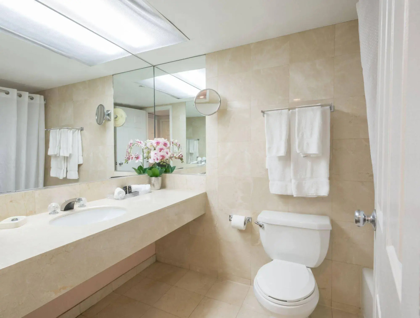 Foto - The Roslyn, Tapestry Collection by Hilton