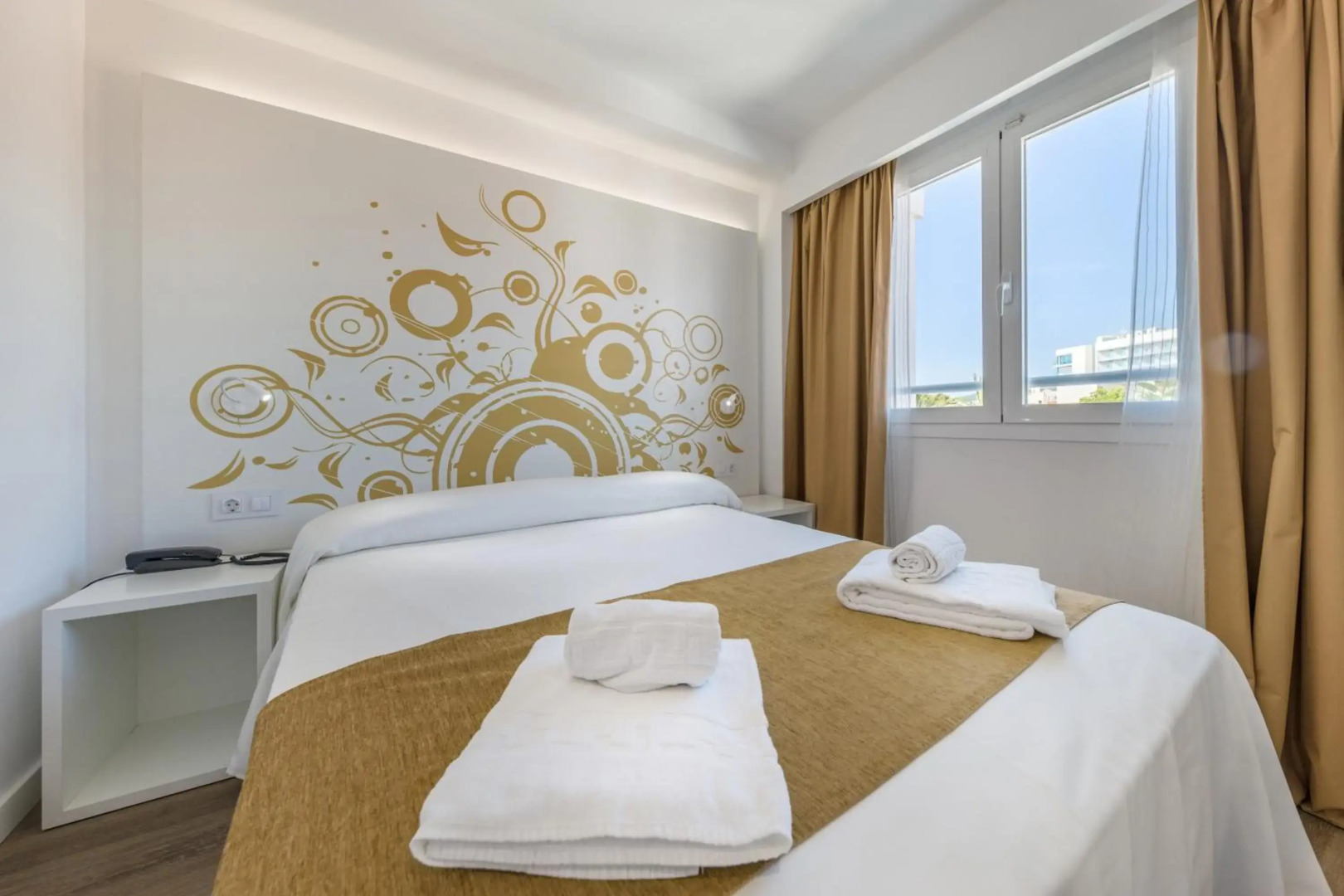 Photo - Welikehotel Triton Beach