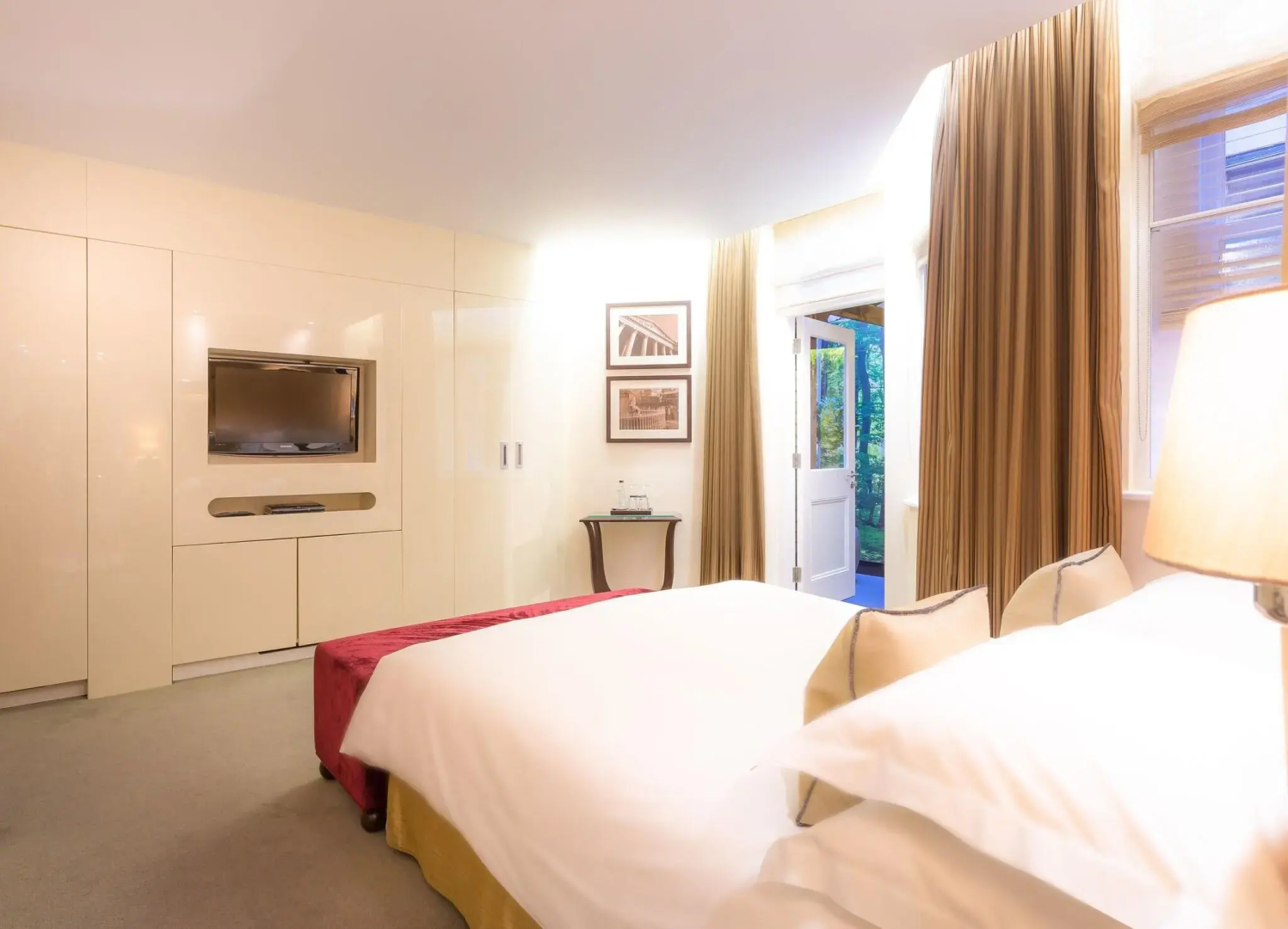 Photo - Ten Manchester Street Hotel