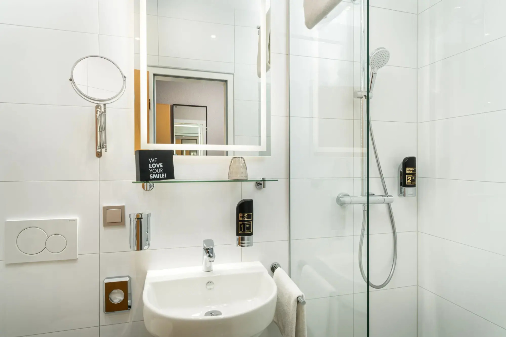 Photo - ANA Neotel, Trademark Collection by Wyndham