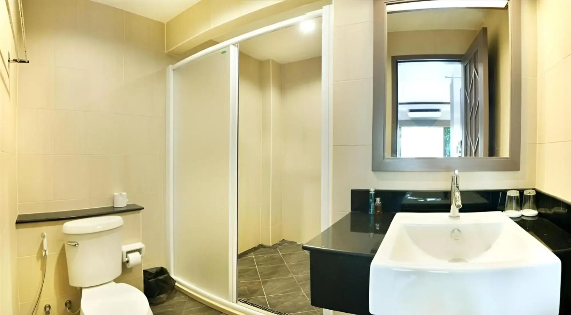 Photo - Ratana Hill Patong