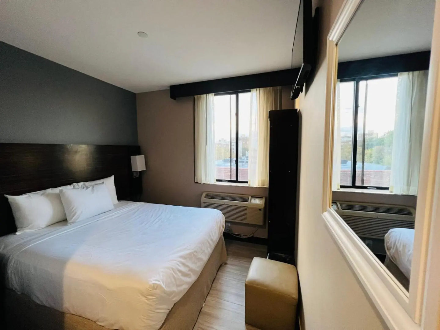 Photo - Rockaway Hotel