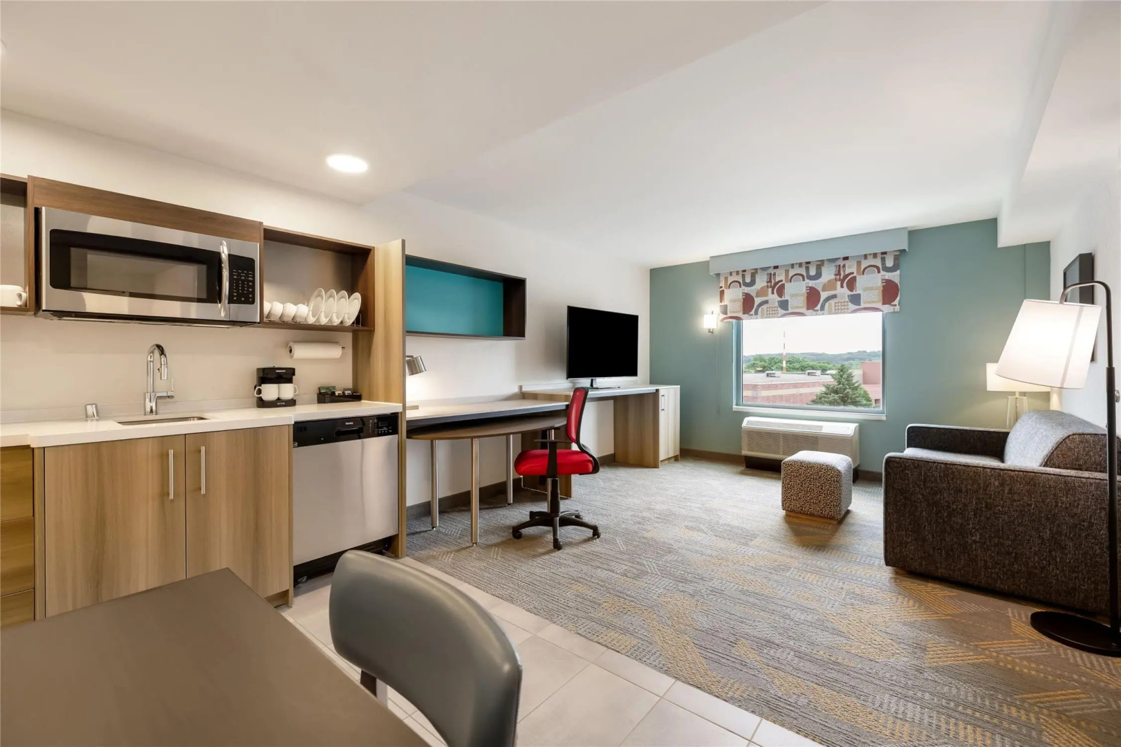 Photo - Home2 Suites By Hilton Madison East