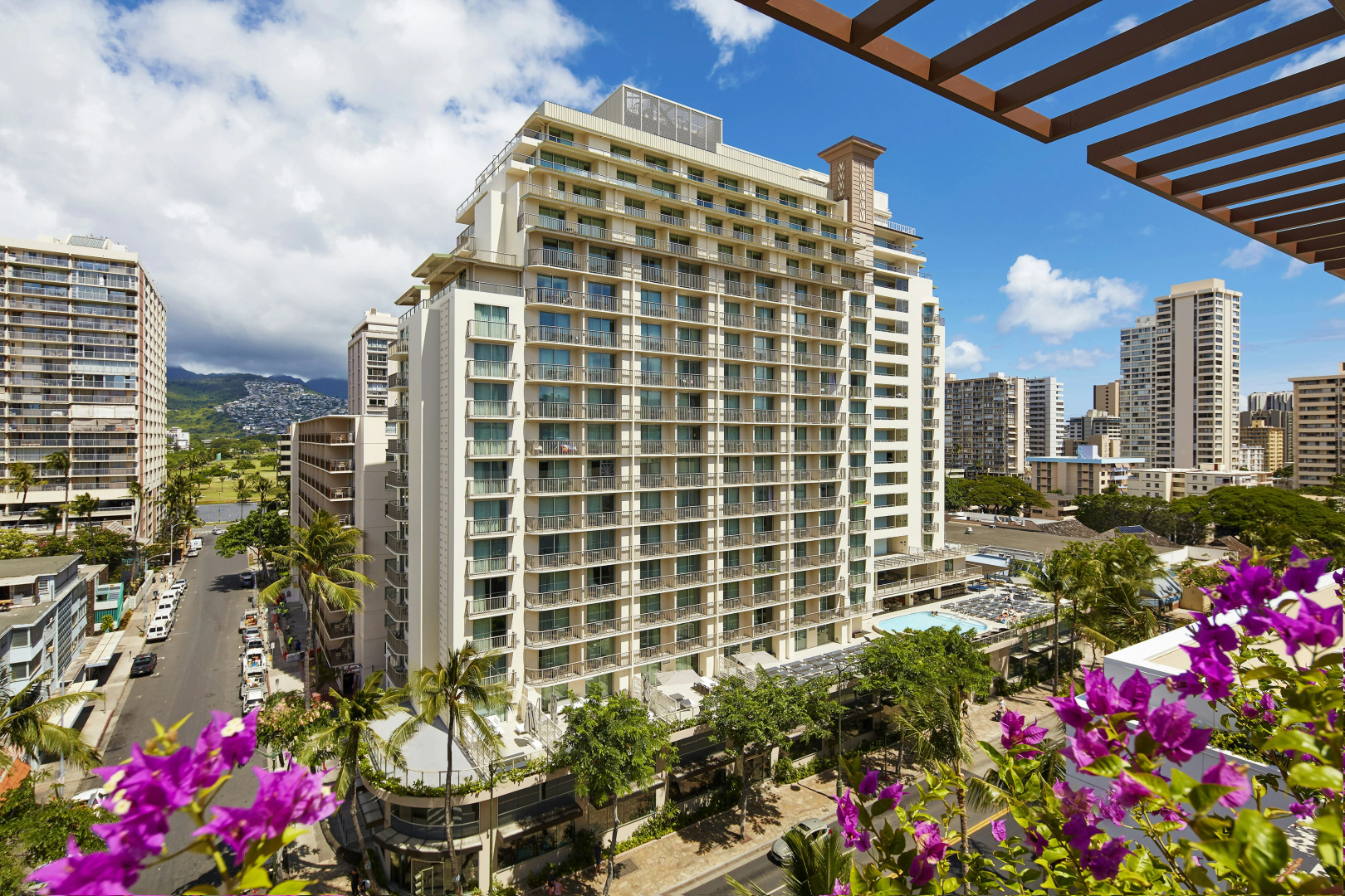 Photo - Hilton Garden Inn Waikiki Beach