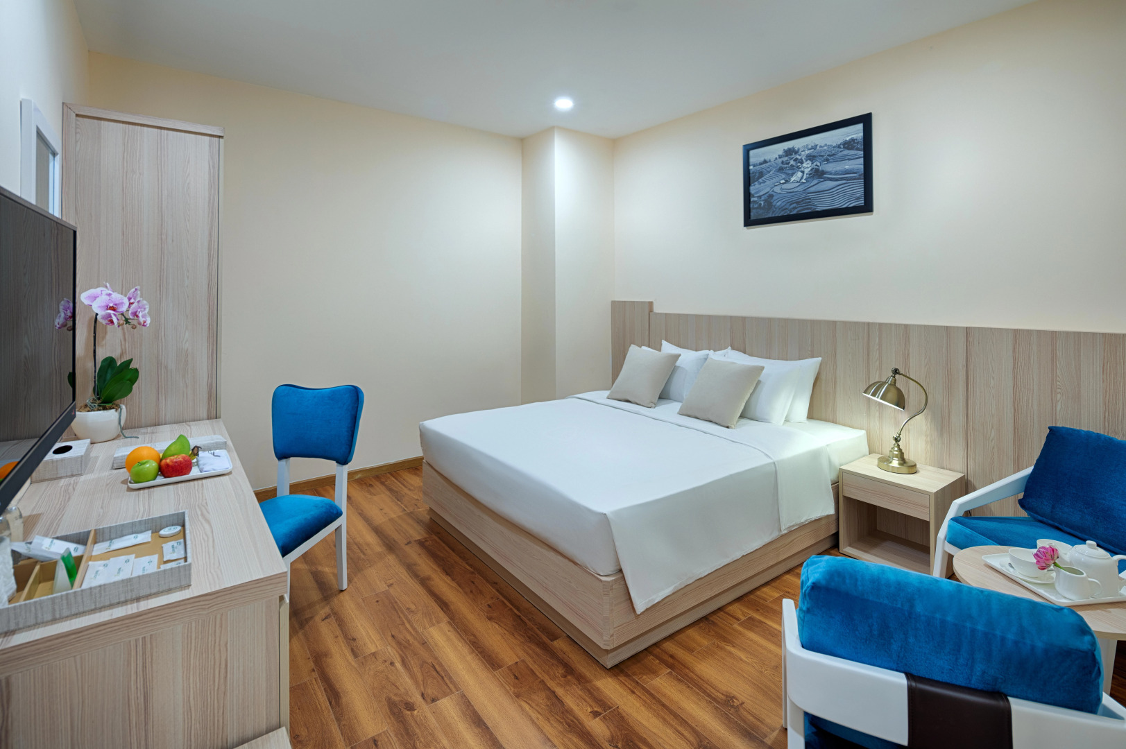 Photo - Happy Life Grand Hotel & Rooftop Skybar