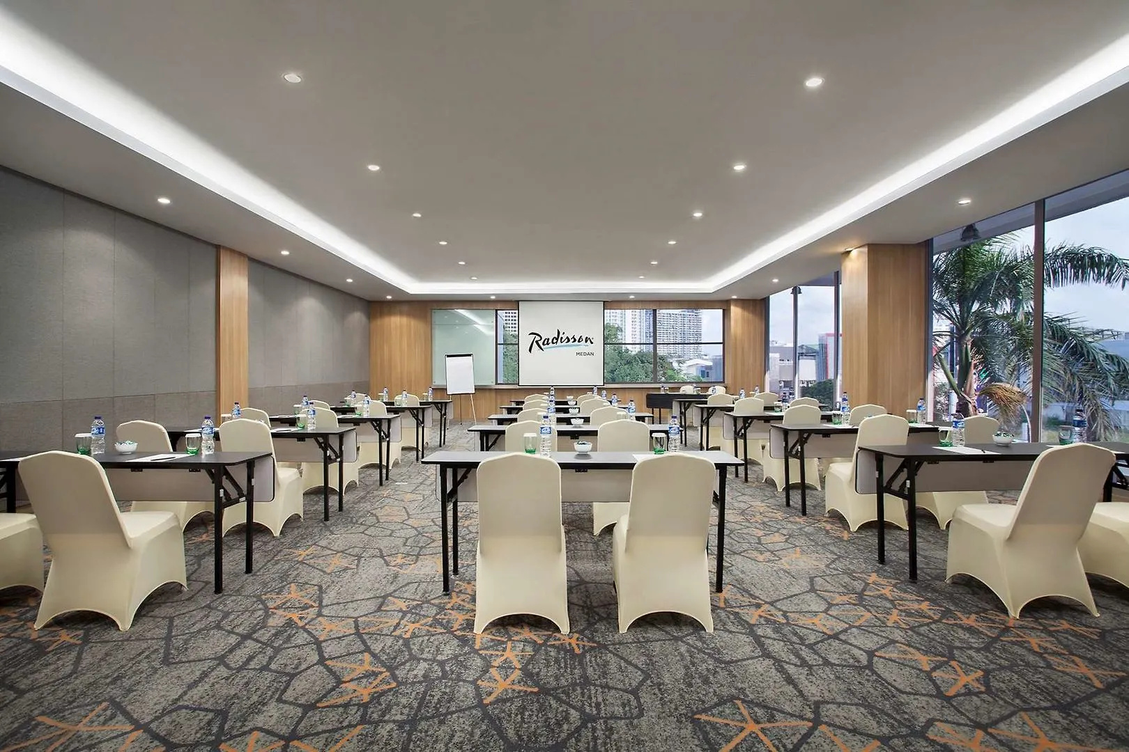 Foto - AIHO Hotel Medan