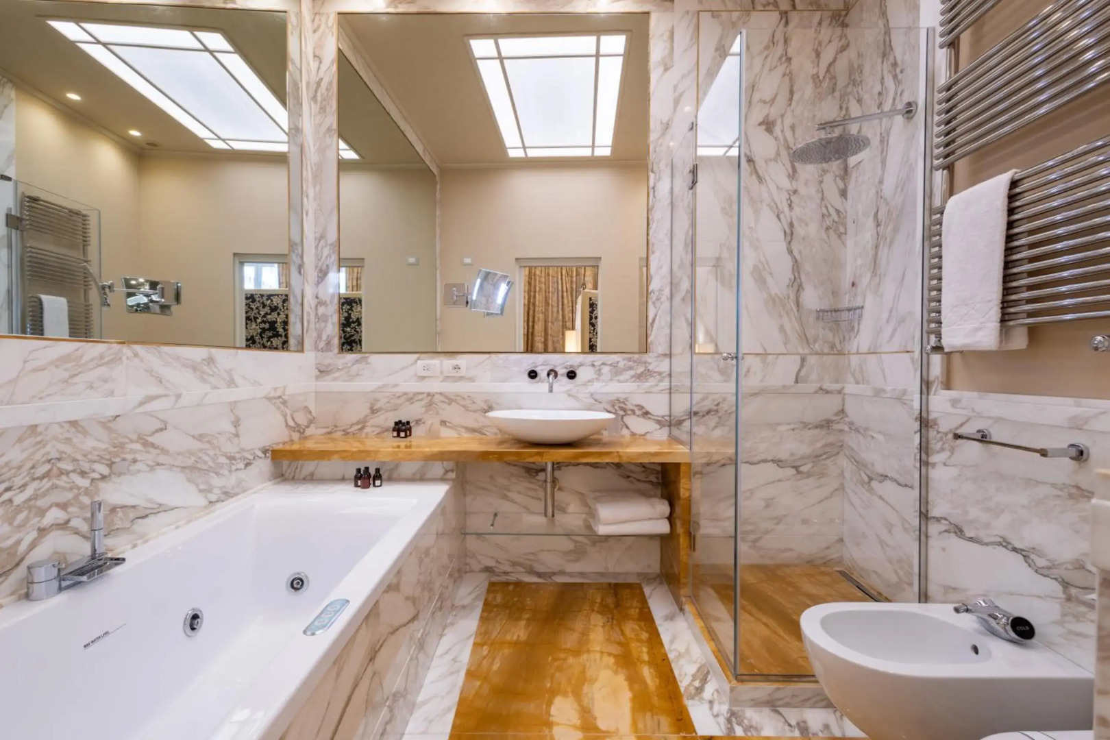 Photo - San Firenze Suites & Spa