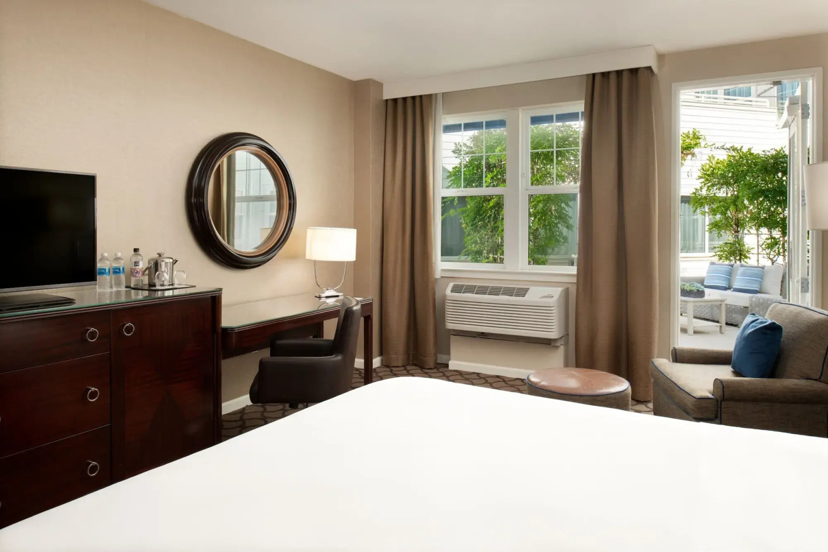 Photo - Sheraton Sonoma Wine Country Petaluma