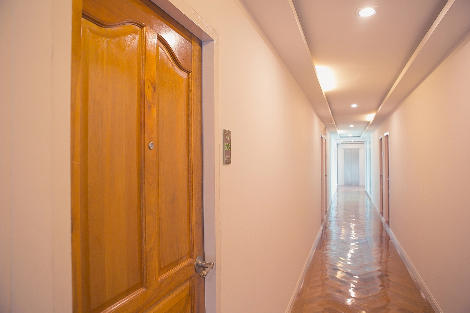 Foto - S.E.T Thanmongkol Residence