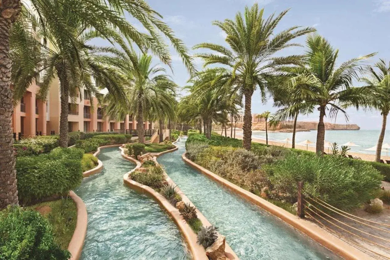 Photo - Shangri-La's Barr Al Jissah Resort & Spa — Al Waha Hotel