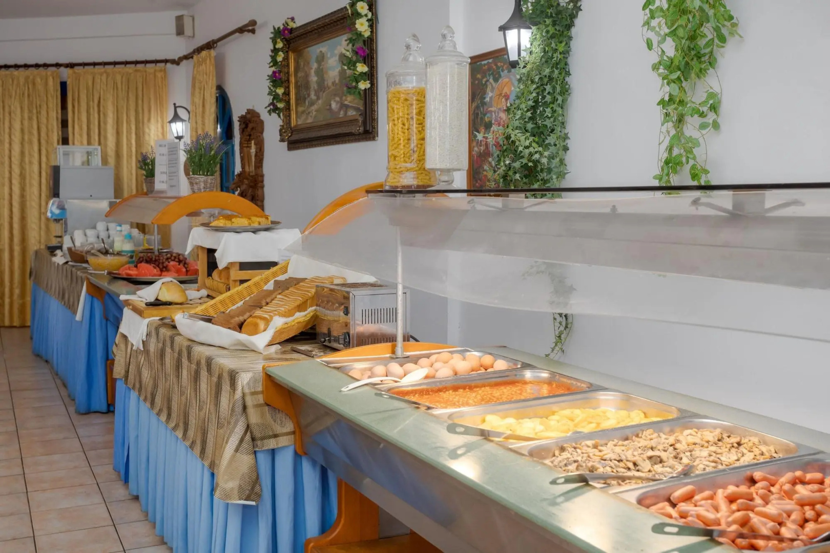 Photo - Palm Bay Hotel