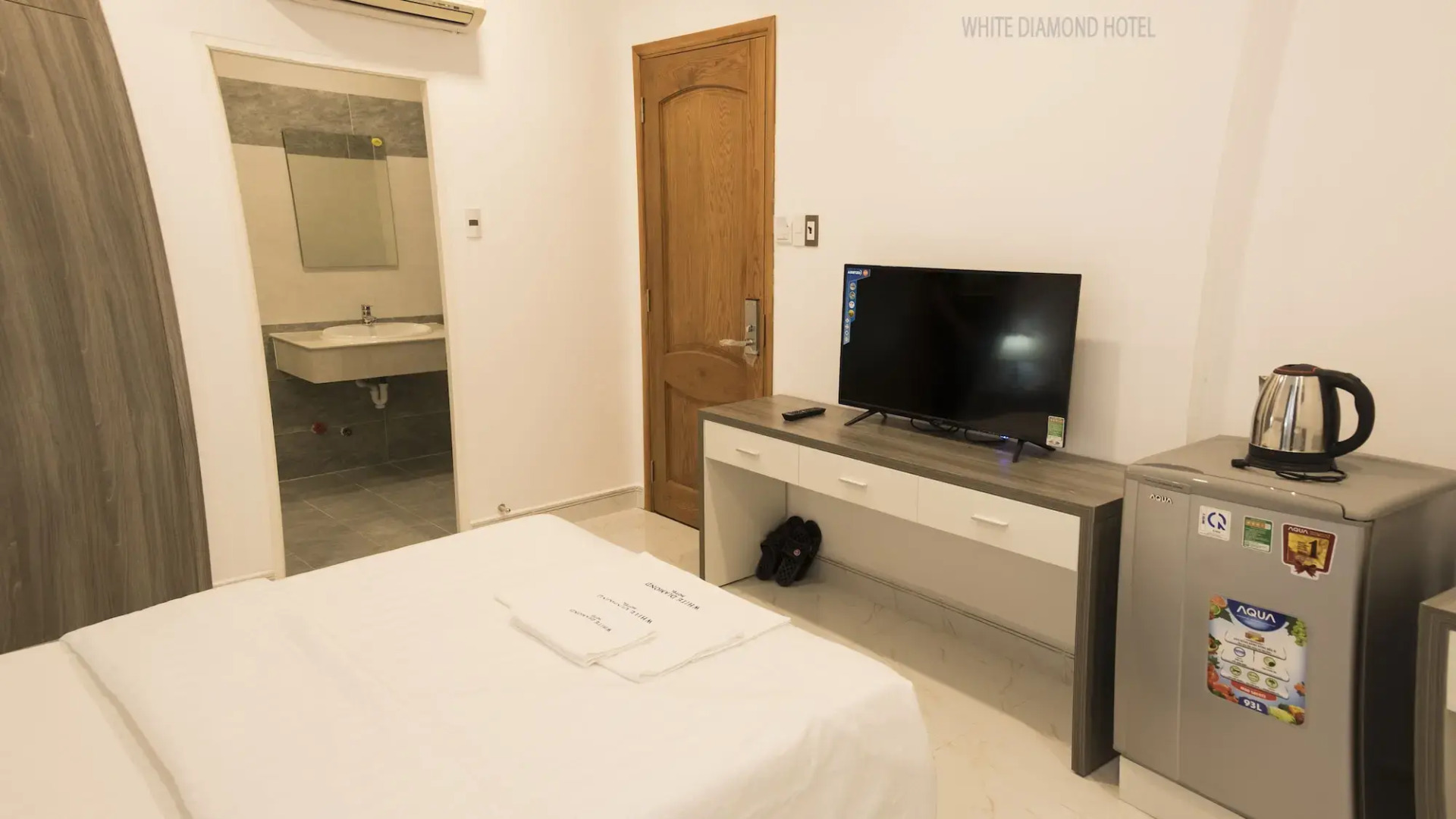 Photo - White Diamond Airport Hotel - TSN